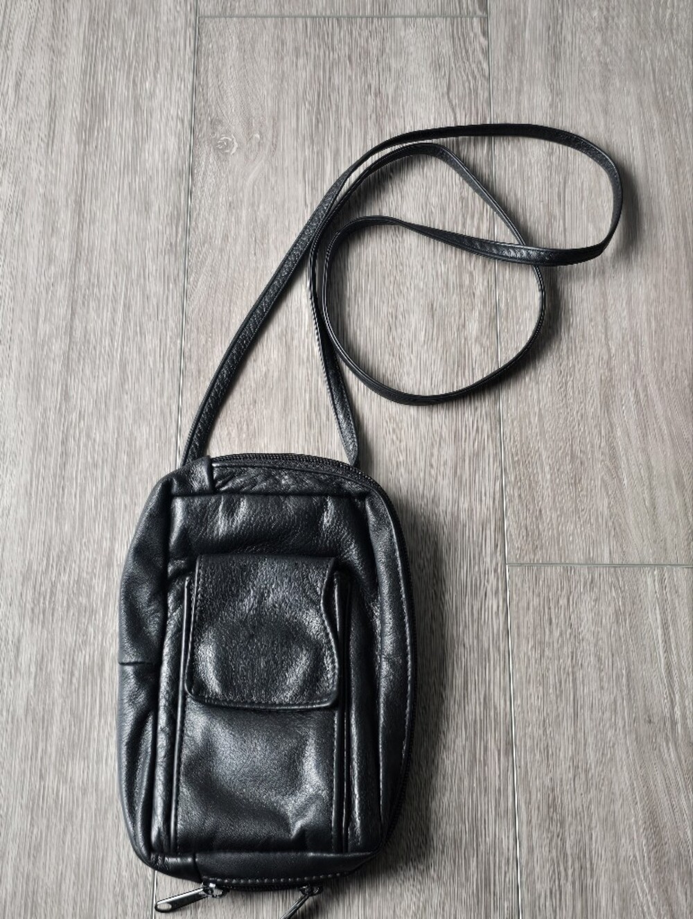 Victoria Leather Co Original Black Genuine Leather Multi Pocket Crossbody USA